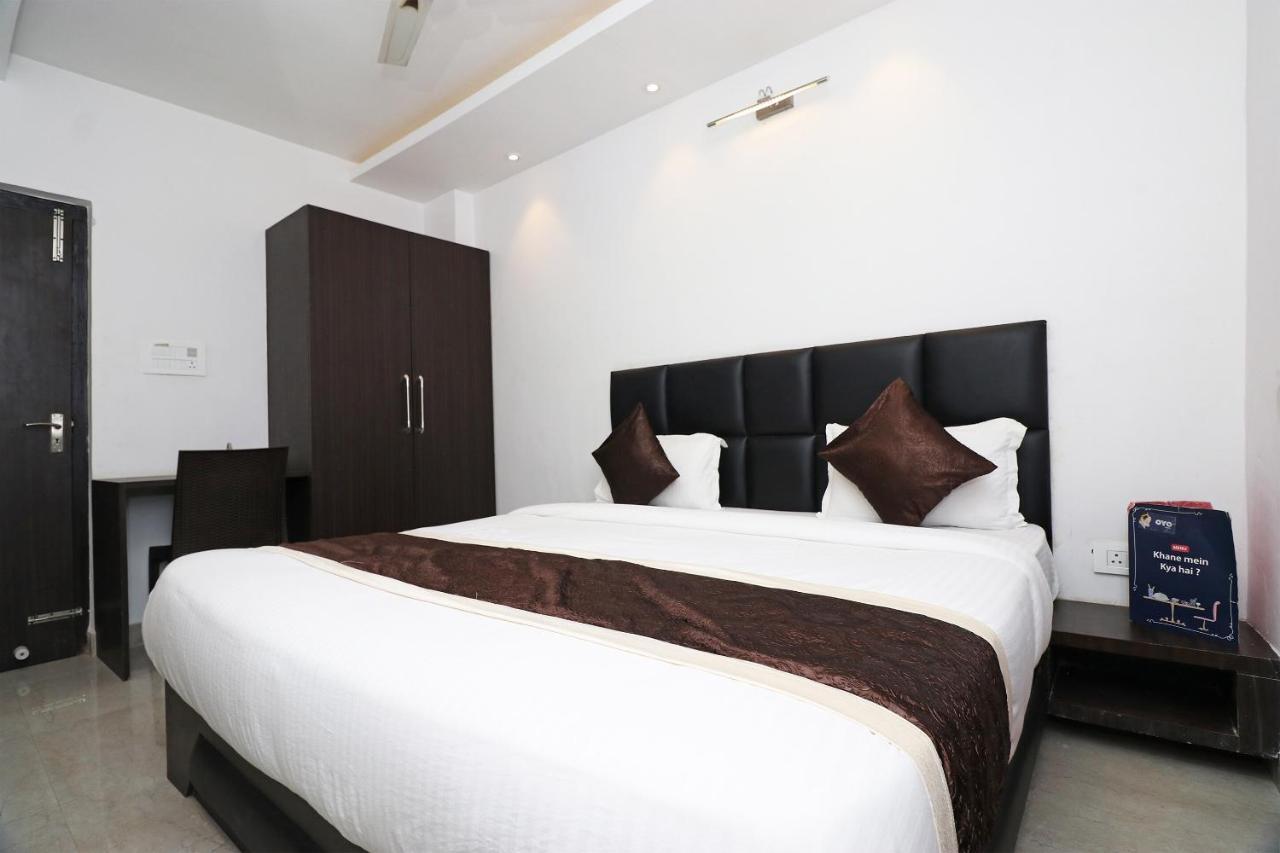 Oyo 23009 Hotel Maxx 勒克瑙 外观 照片